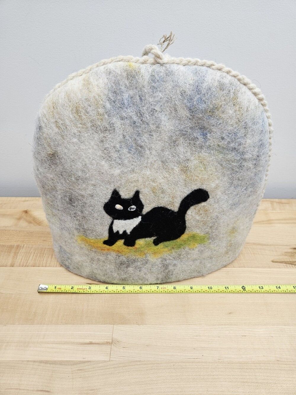 Loovfelt Handmade Natural 100% WOOL Felted Tea Cozy Black Cat Witchy Halloween - Picture 7 of 9